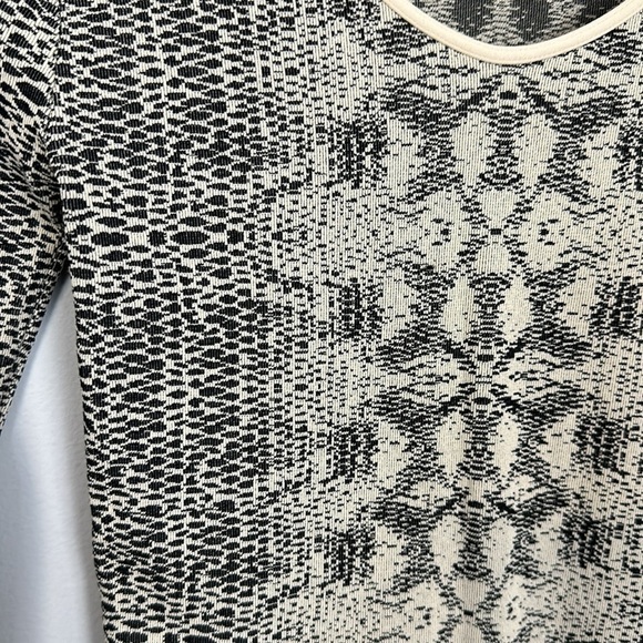 Tees by Tina Sorbtek Snake 3/4 Sleeve Top - Picture 3 of 7